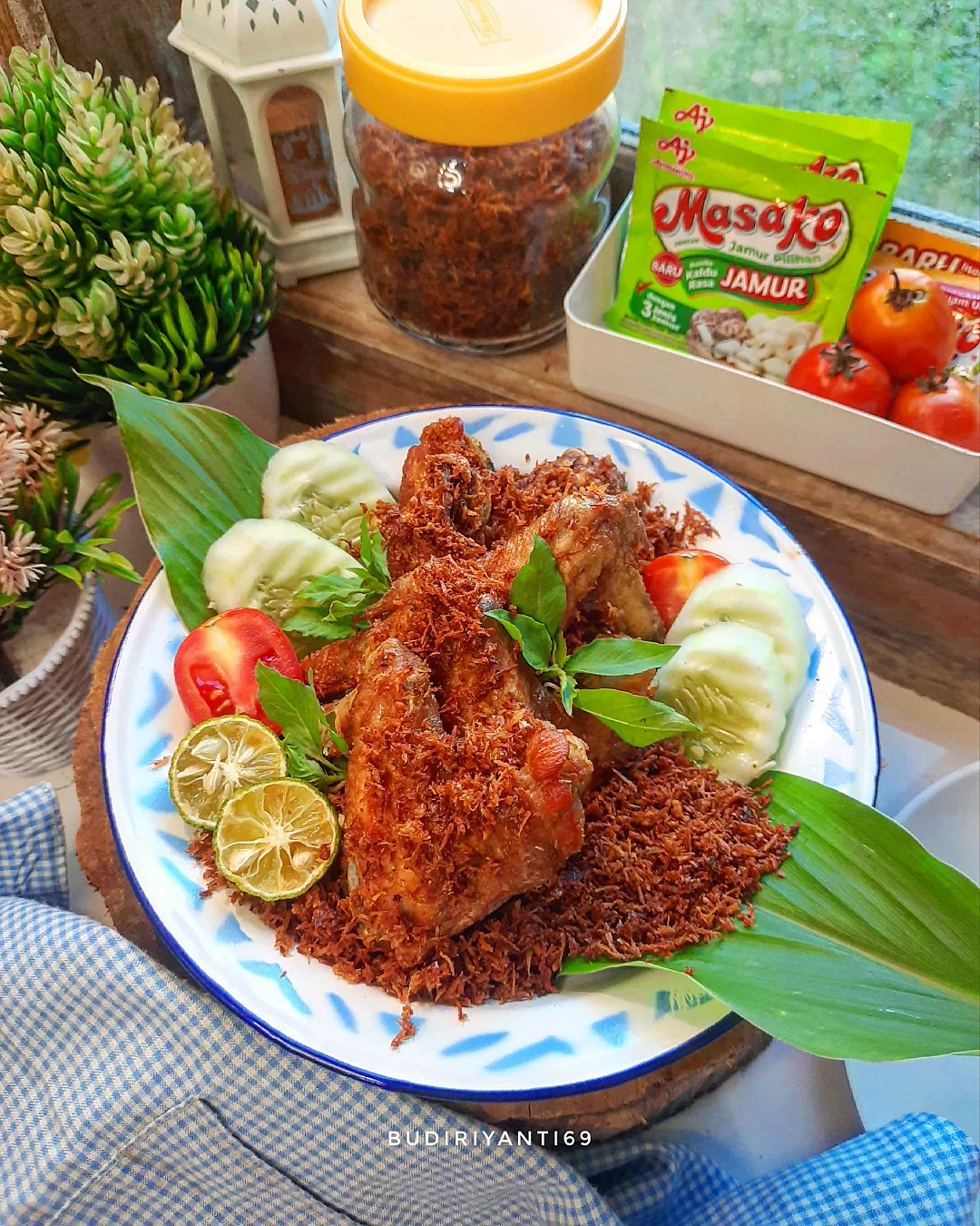 Resep AYAM GORENG SERUNDENG KELAPA - Dapur Umami